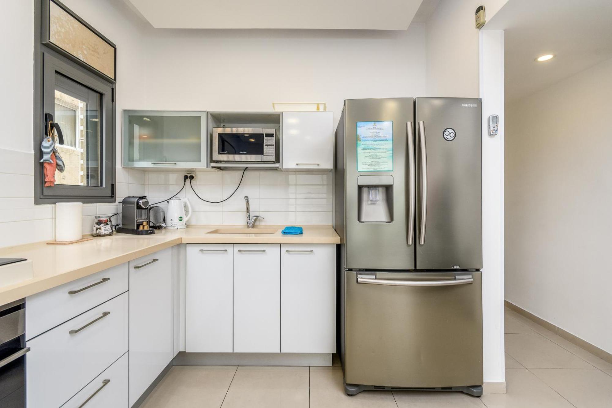 Very Nice 1 Bdr Apartment 2 Min From The Beach ! 텔아비브 외부 사진