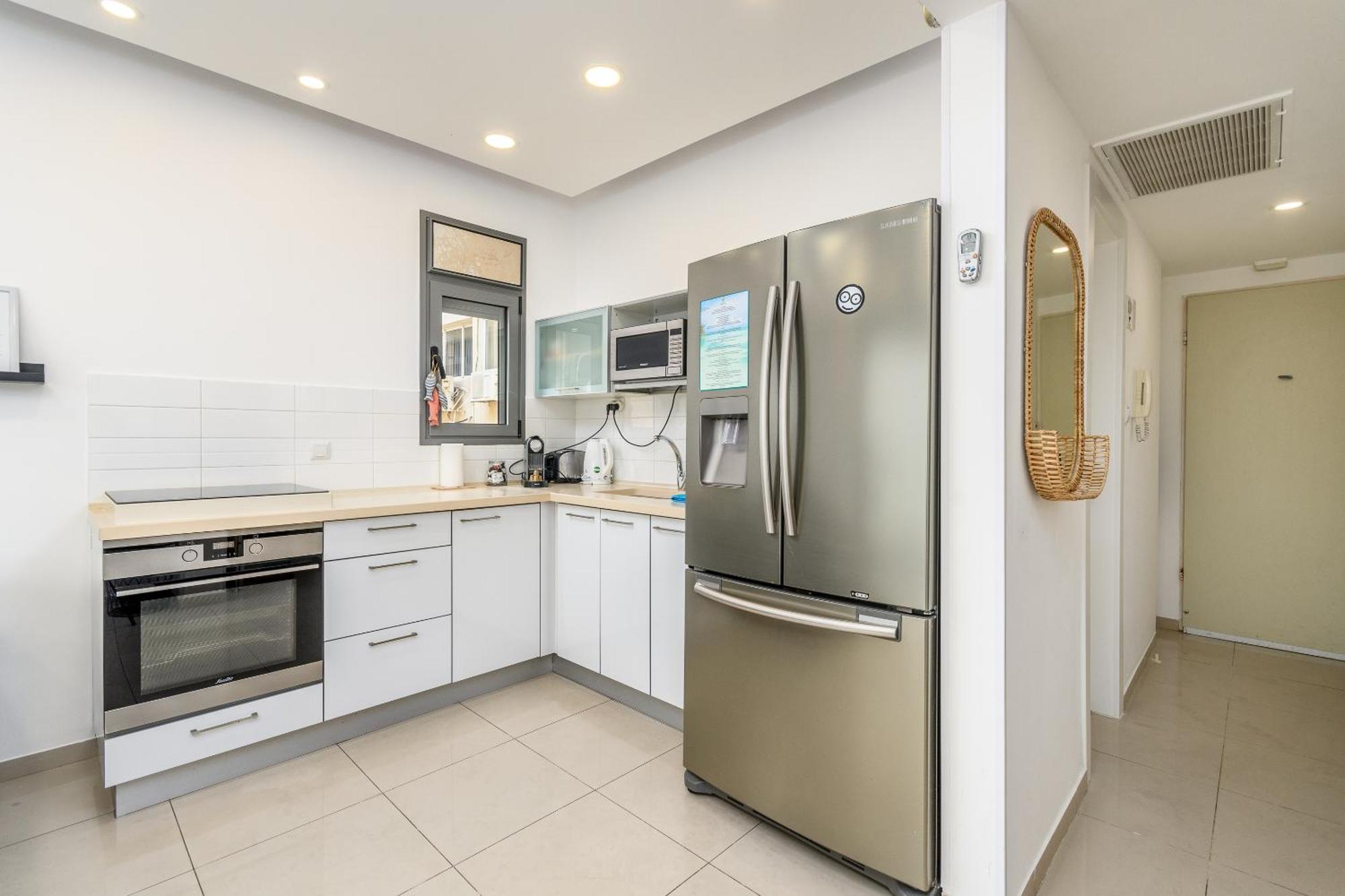 Very Nice 1 Bdr Apartment 2 Min From The Beach ! 텔아비브 외부 사진