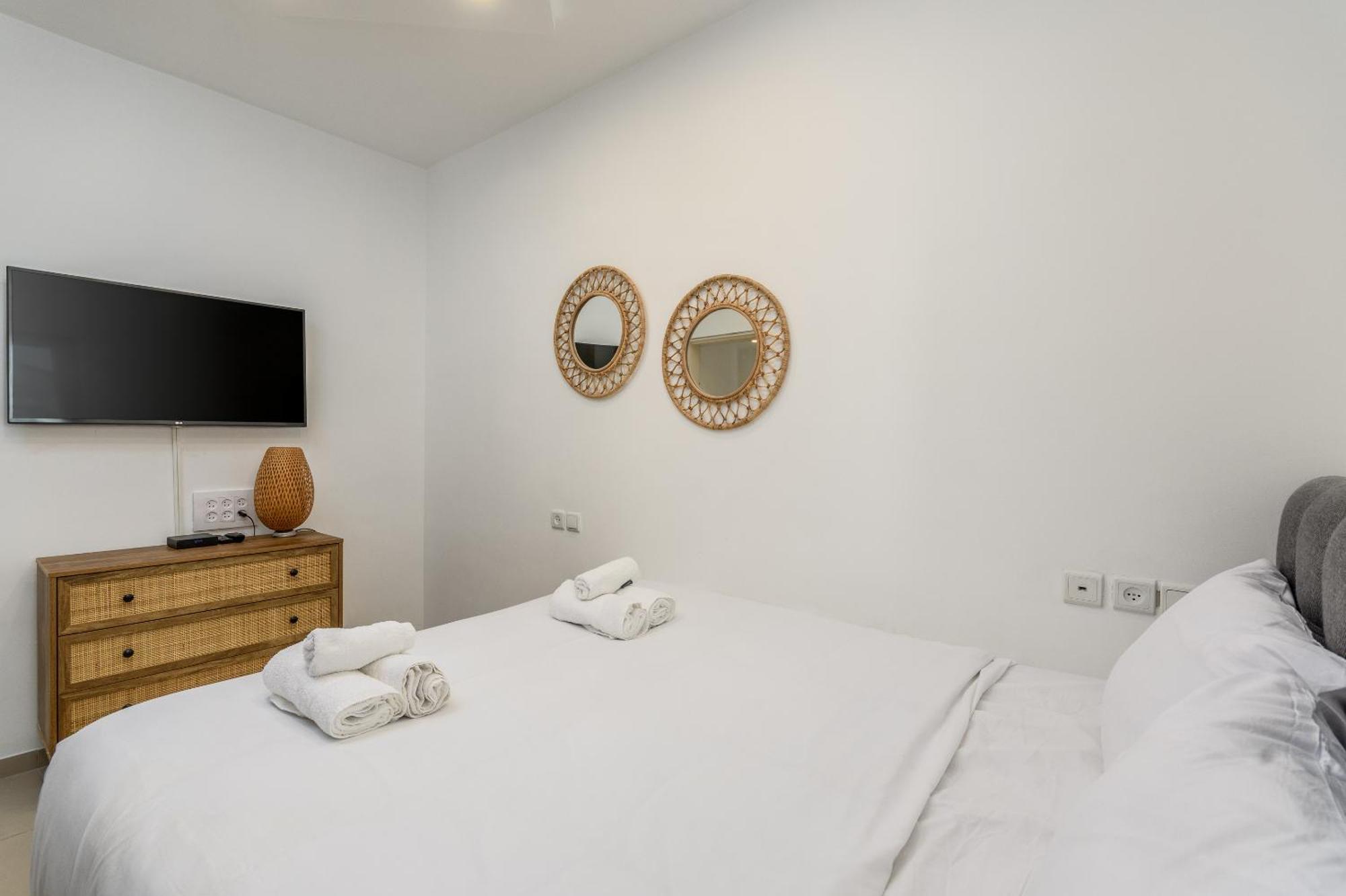 Very Nice 1 Bdr Apartment 2 Min From The Beach ! 텔아비브 외부 사진