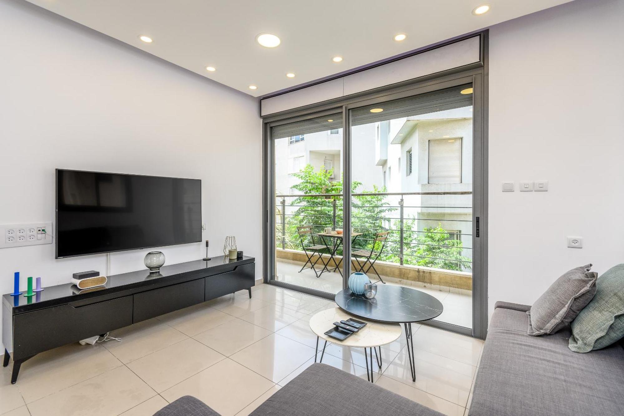 Very Nice 1 Bdr Apartment 2 Min From The Beach ! 텔아비브 외부 사진